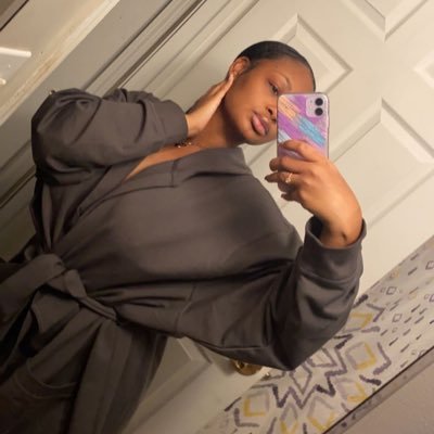 WeWantNY's profile picture. B O S S • F R E E S P I R I T 🧚🏾• “do what makes Y O U happy   https://t.co/yf7aMEOsVl