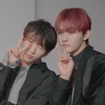 xvenwei's profile picture. Terverifikasi halu || akun rps bxb gxg bxg

✖ No friend request ✖