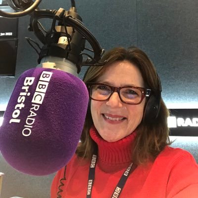 Freelance communicator and event host. Ex BBC reporter/presenter for @bbcbristol Points West and @bbcrb Radio Bristol. Instagram @ali_vowles