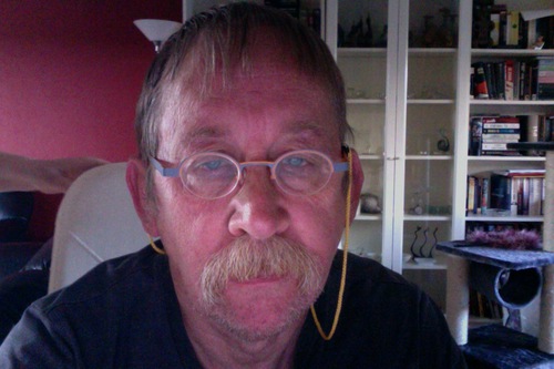 HarrydeBeer1's profile picture. Katten liefhebber, Mac(keraar) Problemen? wat zijn dat. Boekverslinder Futter. Doe vandaag niets wat morgen ook kan. Don't worry, be happy