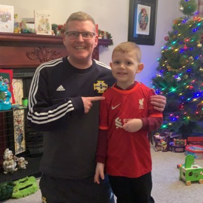 Football Fan across all platforms; playing, supporting, fantasy & the occasional prayer! Season Ticket Holder @NorthernIreland 🟢 since 2000. Avid @LFC 🔴 fan!