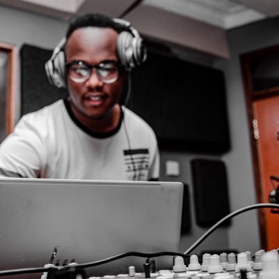 https://t.co/ZCIQu8XlGi @97fmradiocity DJ and host on THE SATURDAY-NIGHT MIX SHOW #SNMS & #BPM