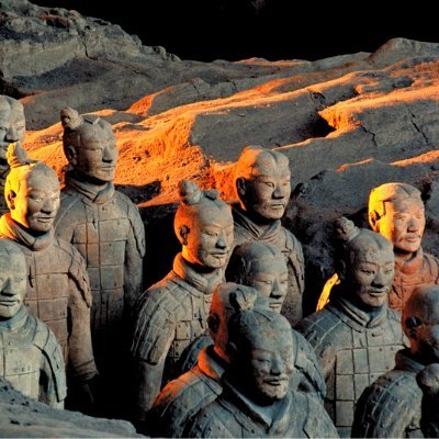 Accessible & Inclusive Virtual Museum Education Resources
Smithsonian Learning Lab
#bronzechariotshorses
#terracottawarriors
#terracottaarmy
#Qinling