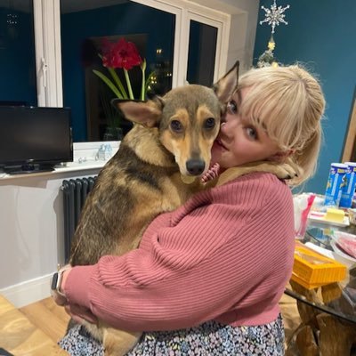 emeelee's profile picture. she/her