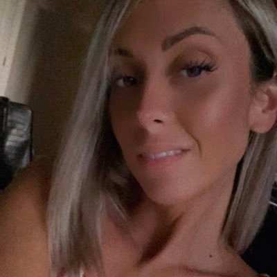 vika220219's profile picture. 