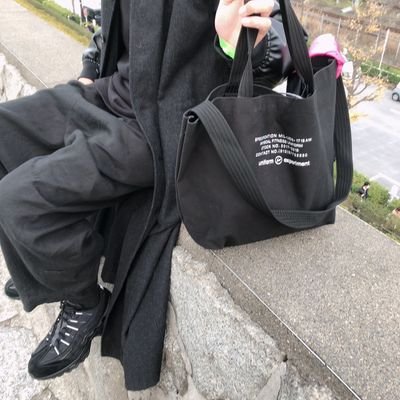 feathers1996's profile picture. 