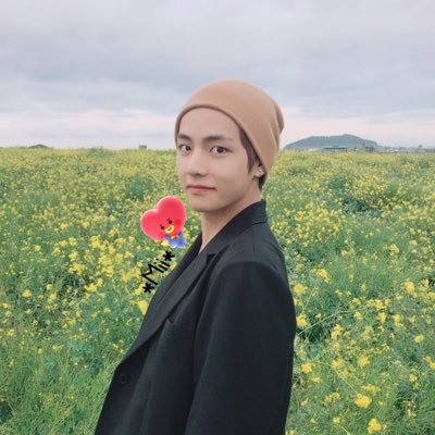 taetae_miii's profile picture. ⋆⸜ 𝙱𝚃𝚂 ⸝⋆テテ🐻グテʟᴏᴠᴇ🐰🐻❥大人ᴬᴿᴹᵞ ❥⁴⁰⇡ ᴋᴀɴsᴀɪ⸜❤︎⸝‍💜💚🤍