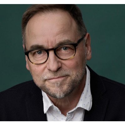 AnttiHilden's profile picture. Humanisti ja hallintotieteilijä.