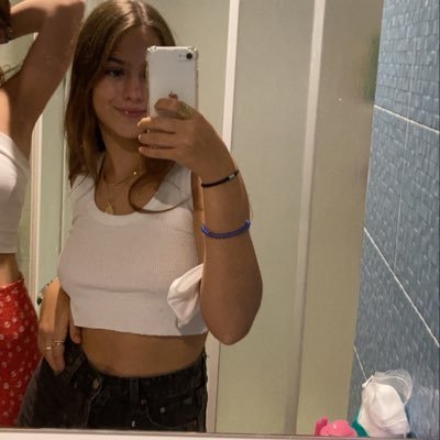 lauraaherranzz3's profile picture. 🍓333