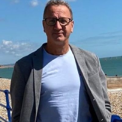 SnooksJohn's profile picture. Music loving Stepney boy.Hard https://t.co/taUE9sRWmn a giggle.Happilly married for 31 years.And boxing.