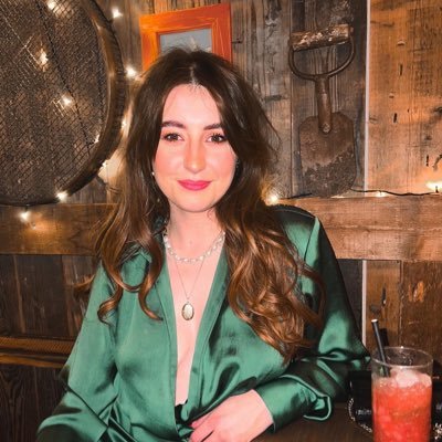 lawson_kt's profile picture. sat at home