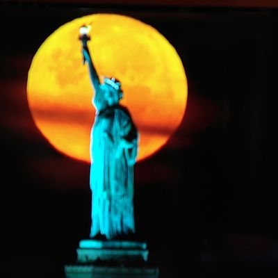 HopeandShem's profile picture. A political junkie that loves Jesus & a huge sports fan!