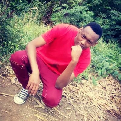 DeGoraz's profile picture. Unanswered cries🙌😓😓
pharm......