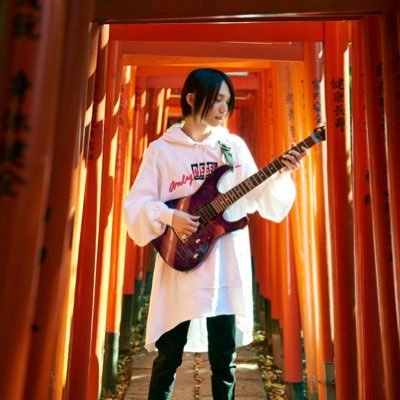 shionastr's profile picture. 日向志音 ギタリスト 作編曲 🎸🍭🎮 Mail: hyuganoihs@gmail.com