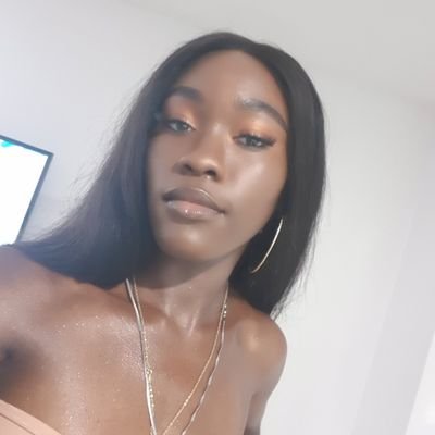 Adumadan_'s profile picture. Daughter of a King