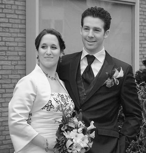 Sinds 17 maart 2011 getrouwd met de liefste. Trotse mama van mijn twee grootste rijkdommen Sill & Sebas. Commercieel medewerker v. Boxtel Hoorwinkels