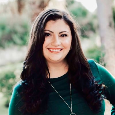 Wife to @remingtonbegg, stay-at-home mom, co-founder of @impulsecreative, inbound marketer, equestrian, & movie junkie