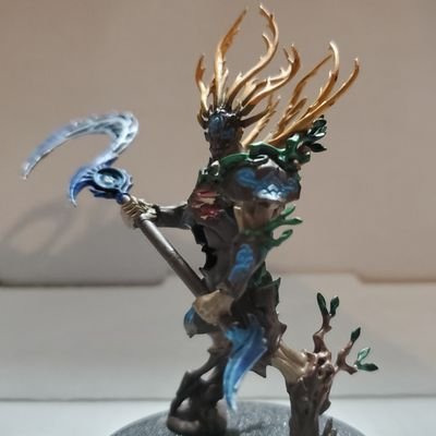 I paint miniatures (Mostly Warhammer) and world build for role-playing games. If you like my work feel free to message about comissions.