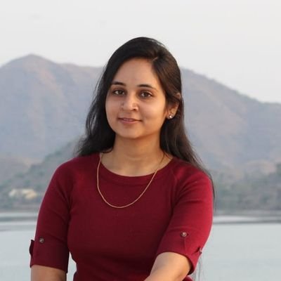 Starting a career in web development | Sharing my learning journey and insights here | Random tweets sometimes | Committed to #100daysofcode #WomenWhoCode