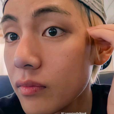 ė°©ķģė
ėØ š
The gazing eyes are so colorfulšš
LovelySevenā· š@bts_twt š