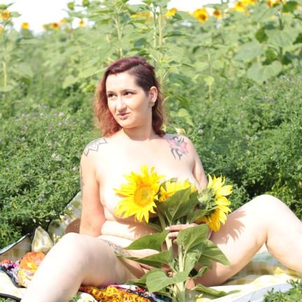 couple coquin et bi, mariés et amoureux, un peu (très?) exhib, compte géré à 2
https://t.co/743N90U6ef🥵
https://t.co/qgcdBB7I8n 🤯