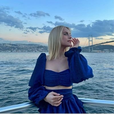 Cemreni57748336's profile picture. My family