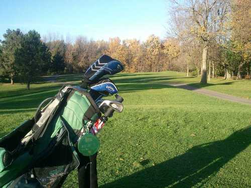 manoross's profile picture. 