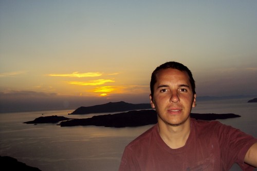 OsoDiosque's profile picture. Es de nerd del twitter poner algo aqui.