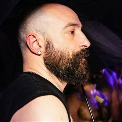 VJs, Video Artist, AI Video, Live Show...
Specialized in weird world and special effects.
DJmag Top 10 World VJs.
Winners of the Goulden Kabouter best VJs.