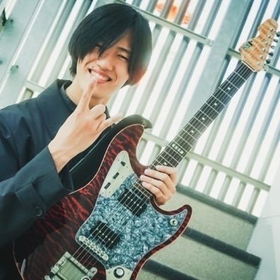 福岡住みのギタリストです、ESP Guitarsモニターアーティストとギター講師もしてます！お仕事のご依頼等はDMからお申し付けくださいませ