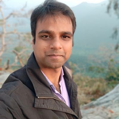 बंधन को मानते वही, जो नद, नाले, सोते हैं,
किन्तु, महानद तो स्वभाव से ही प्रचंड होते हैं।
दिनकर / उर्वशी