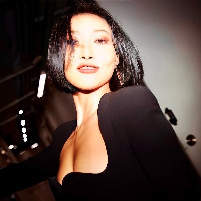 nina | HWASA 화사 Profile