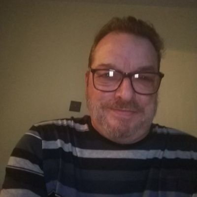 LoomsRichard's profile picture. Armchair petrol head