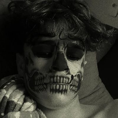 Belgam9's profile picture. A decadência👉👉👉