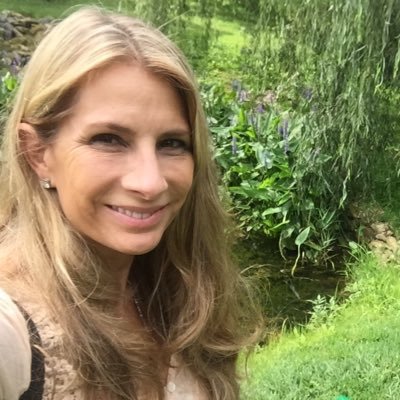 _fourdaisies_'s profile picture. Living for Today #gardener #joytrain #mom #nurse #yogateacher