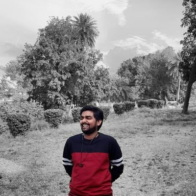 AlokhridayA's profile picture. शायर 
महंगी गज़ल सस्ता लेखक , 
लखनऊ विश्वविद्यालय