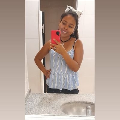 LuciilaOrtega's profile image