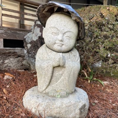 Ryoichi_3's profile picture. 好きな言葉は沢山有りますが『自他同一』『一身独立し一国独立す』『自分で考える』的な言葉が好きです。 嫌いな物は『○国○産党』あと『平和ボケした人』 や愛国心の無い『売国者』も大嫌いです　  #日本保守党を応援します🇯🇵       #日本保守党支持🇯🇵