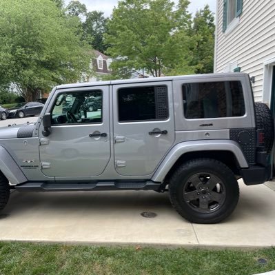JBtheJeep23's profile picture. Grey Wolf 🐺