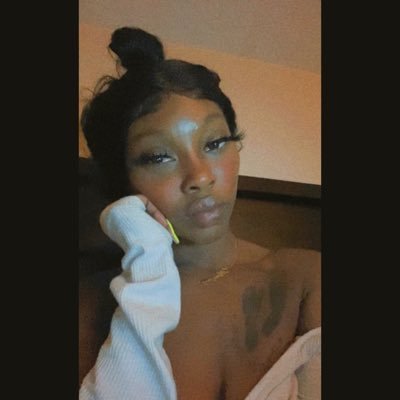 Social Worker | Model | Fashion Inspo 👻: Mahoganyqueen_ Instagram: Mahoganyqueen_x