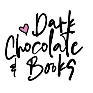 Appassionata di arte in ogni sua forma. Divoratrice di coffee, chocolade and books. Persa in giro per il mondo, ma sempre con la testa tra le nuvole.