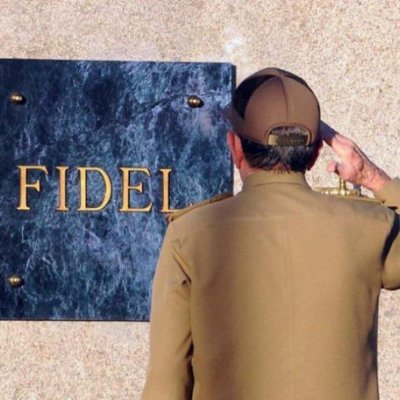 Joven revolucionario cubano, seguidor de Céspedes, Martí, Fidel, Raúl y Diaz Canel