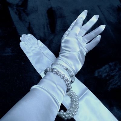 tdwbVIJztGW2Crc's profile picture. 手袋フェチなM男