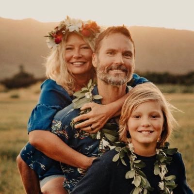 Speaker-Entrepreneur-Podcaster-Attorney. Wife, mother, daughter, friend, rare disease survivor. Detroit/Honolulu based.
