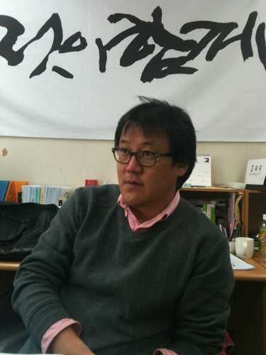 호기심 많은 청년의 맘을 소중히 하는