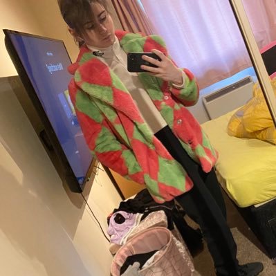 lilithviolet666's profile picture. 21 Trans