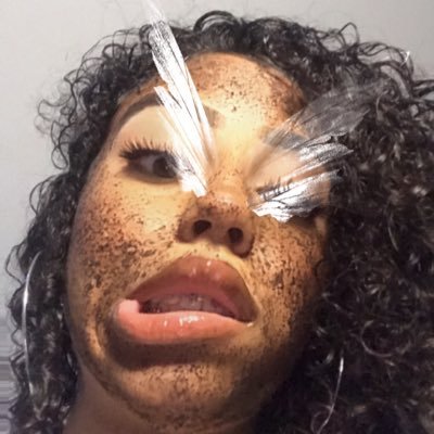 eubellazz's profile picture. 