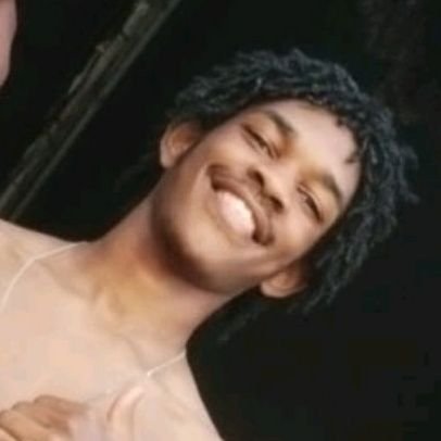 Partiu uma vida feliz, tenho 19y e corro atrás da minha
Sou hetero