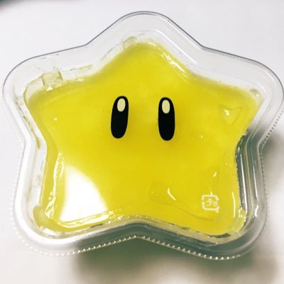 0l23456789_10's profile picture. 人類の希望の⭐️になるべく爆誕した夜空の⭐️。呟く事はあまり無いし、リツイートも碌にしないが、何故か癒やされるらしい。立ったまま寝る特技が進化して歩いたまま寝てしまい、電車のホームから落ちかけた危ない⭐️である。住んでるのは地上