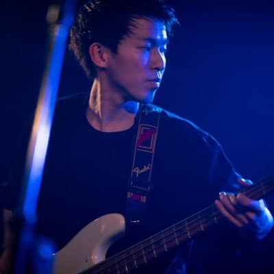 Michels /bass   知り合いのYoutubeチャンネルでライブ動画が公開されています🎉 チャンネル登録と高評価お願いします😊 ⬇️